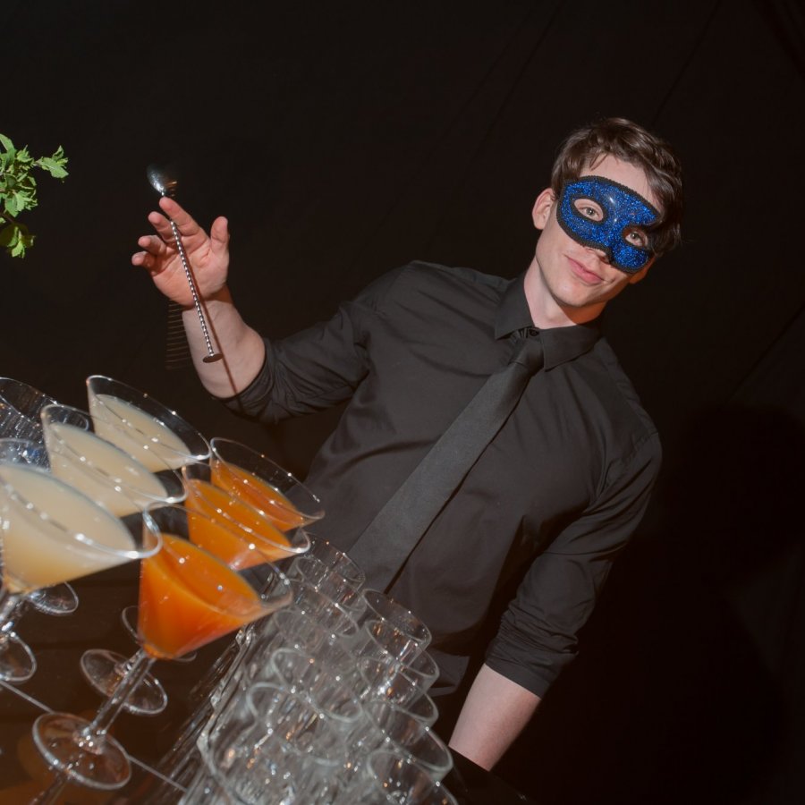 peri-peri-bartender-mask